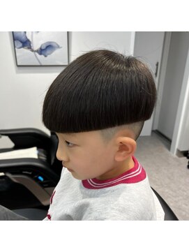 コバリ(KOBARI) ハイライト/マッシュパーマ/ウルフ/アッシュブラック