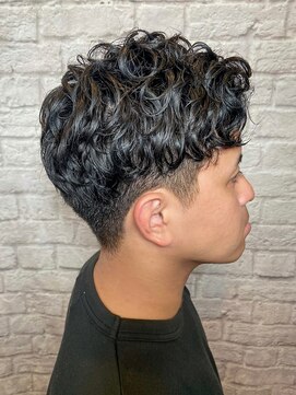 銀座マツナガ 新宿野村ビル店 ツーブロックパーマスタイル