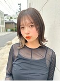 人気のくびれミディアムボブ/インナーカラーグレージュ