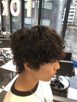オーシャントーキョー(OCEAN TOKYO) ツイスパマッシュ(刈り上げツーブロック黒髪パーマ)