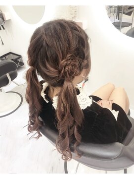 クラン 梅田店(clan) お花ツインテール