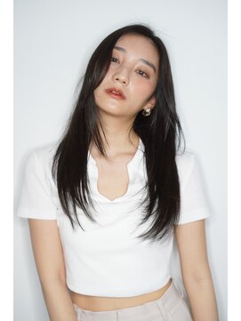 ルフュージュ バイ プロデュース 相模大野店(Refuge by Produce) 暗髪/レイヤーカット/長めバング