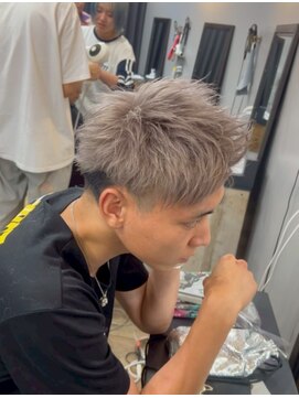 ヨムニノクチ(YOMUニノ口) スパイキー×シルバー