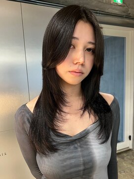 ナヌーク シブヤ(nanuk shibuya) レイヤーカットシャギーカットレイヤーストレートヘア