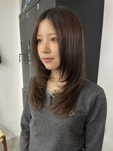 【大人カジュアルな抜け感】レイヤーカットで動きをプラス。巻くだけでお洒落に決まるニュアンスヘア☆
