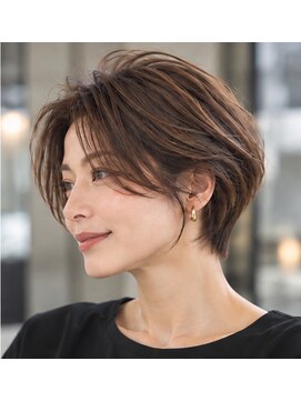 ハルキ ミナト ジャパン オオサカ(HARUKI MINATO japan OSAKA) 上品ショートカット 40代50代60代ヘア 白髪 大阪　髪質改善 梅田