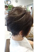 トップのボリュームUPショートスタイル