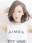 ミルクティーアッシュグレージュ小顔似合わせカットショートボブ