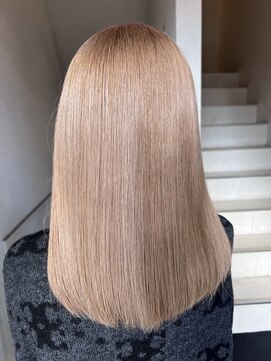 テテ(TETE) ミルクティーベージュ　長堀橋　心斎橋