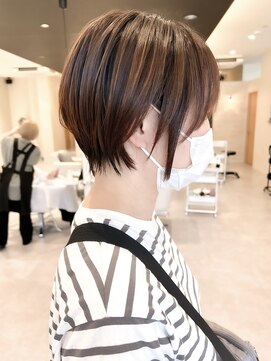 ヴィサージュタイム(VISAGE thyme) 丸みショート/ショート/ボブ/ダンバルモリ/インナーカラー