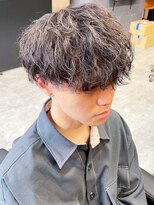 デネブ(Deneb)&nbsp;20代30代メンズスパイラルパーマワイルドオシャレ感アッシュ