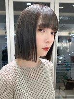 ガーデンヨコハマ(GARDEN YOKOHAMA) 切りっぱなし外ハネボブワイドバングブリーチなしオリーブカラー