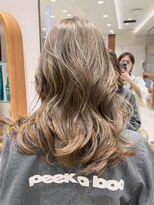 ピークアブー アヴェダ ギンザシックス(PEEK-A-BOO AVEDA GINZASIX)&nbsp;ミルクティーカラー/外国人風カラー/ハイライトカラー/赤み消し