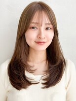 アグノス 青山(Agnos) ホワイトグレージュ艶感外ハネボブワンカールサイドバング