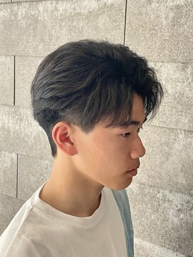 ニアウ 伊勢崎連取店(Niau) ニュアンスパーマセンターパートコンマバングシャドウパーマ