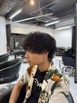 アイズ 海老名(AIZU) シャドウパーマ 波巻きスパイラルパーマ 海老名パーマ メンズ