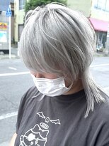 ブレイズヘアー(BLAZEhair) 【透明感強めデザイン】ウルフ×ホワイト×ブリーチ3回