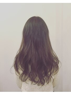 カタチヘアー(HAIR) 。。。。ゆらぎ。。。ロングのカタチ。。。