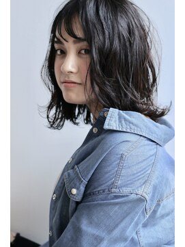 マル(MARU) 黒髪×大人ナチュラル