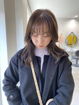 シイ(SIE) 韓国風カットオリーブベージュ