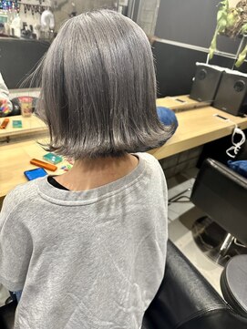 十角髪 シルバーアッシュ