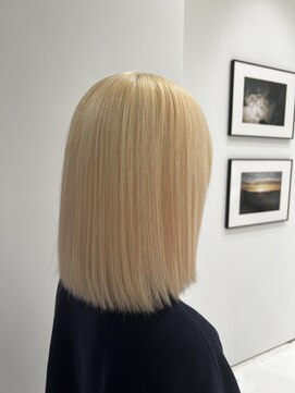 ハイブ 金沢(Hive) ブロンドヘア抜きっぱなしブリーチ美肌カラー