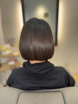 クロバーズヘア(Clover's hair) 前下がりボブ