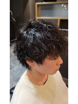 メンズアートヘアー ブーム(MEN'S ART HAIR BOOM) ハネすぎない波巻きパーマ