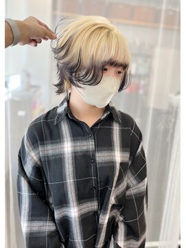 ナナ(NANA) ブロンド/ブラック/ルーツカラー/デザインカラー