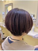 湿気の季節でもまとまる！大人ショートボブスタイル