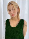 顔周りカットで大人おしゃれ束感ボブ