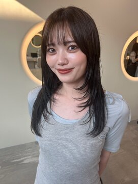 ユニバイリサ 天神大名店(uni by risa) レイヤーカット 顔周りカット 艶髪 髪質改善トリートメント 20代