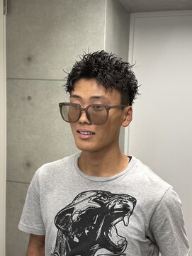 クロム トウキョウ ザ バーバーアルト 神保町店(CHROM TOKYO the Barber ALT) スパイキーショート×無造作パーマ