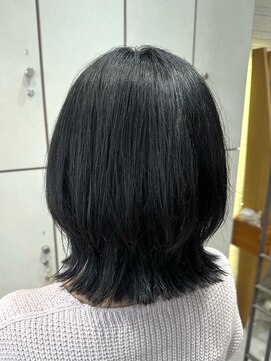 ヴァネッサ VANESSA 20代30代40代大人かわいいくびれミディアムレイヤーボブ鶴見