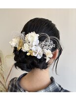 アンジュール&nbsp;シニヨンスタイル
