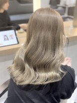 salon de MiLK 札幌大通店【サロン ド ミルク】 ブリーチレイヤーカット髪質改善トリートメント 【札幌大通】