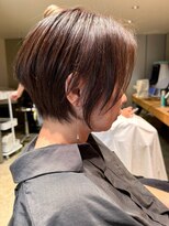 ナチュラル ヘアーデザイニング(Natural hair designing)&nbsp;美フォルムの前下がりショート/艶ブラウンで大人の品格/髪質改善