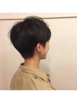 カタチヘアー(HAIR) 。。。。。。シンプル。。。ショートのカタチ。。。。。。