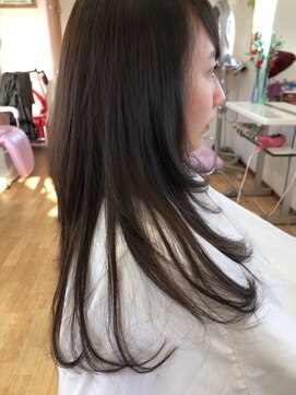 エミュウ(Emue) ツヤツヤストレート