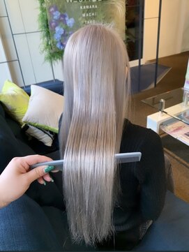 ダブル アンダーバー サロン(W_SALON) 【W_SALON 河原町】ホワイトシルバー/大人綺麗/髪質改善