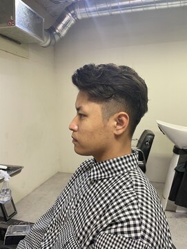 メリケンバーバーショップ フクオカ(MERICAN BARBERSHOP FUK) ナチュラルパーマフェード