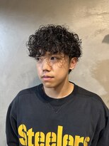 キュー(Cue_)&nbsp;外国人風スパイラルカーリープードルパーマ　1 【影山】