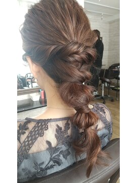 アンフィ(Amphi) ゆるふあ玉ねぎヘア－