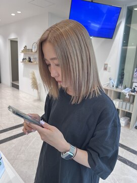 ガレリアエレガンテ 栄店(GALLARIA Elegante) イエローベージュ