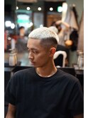 金髪×BUZZスキンフェード