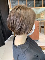 ネオリーブエム(Neolive em;)&nbsp;大人ショートボブ　イメチェン