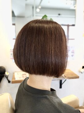 チーモ ハッピー ヘア メイク(CheeMo happy hair make) 切りっぱなしボブ×暖色カラー