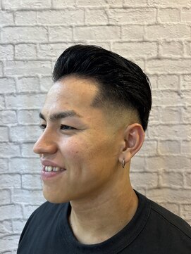 ヘアサロン 銀座マツナガ新宿店(hair salon) 落ち着いた大人のスキンフェード！【新宿/理容室／バー バー】