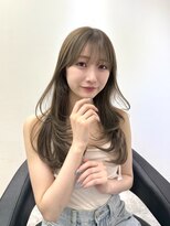 ヴィオットバイサロン(Viot by Salon)&nbsp;20代レイヤーオリーブグレージュ暗めカラーデザインカラー