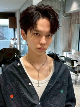 ファルベ(Farbe) フェザー/サーフカール/センターパート/波巻きツイスパ